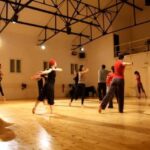 Cours de danse - CONTEMPORAIN - CLASSIQUE - JAZZ - BARRE A TERRE - PILATES - YOGA